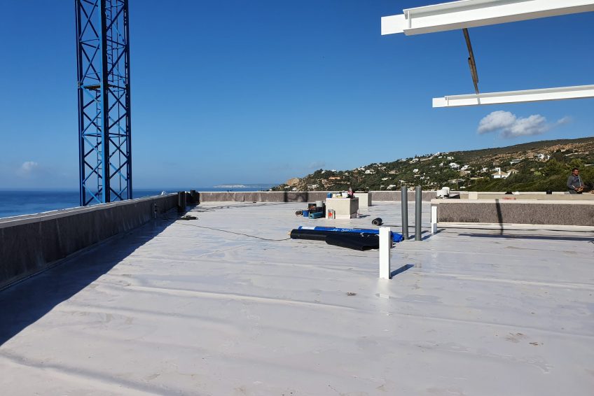 Waterproofing of roofs